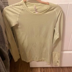 LIME GREEN : swiftly tech long sleeve : size 6